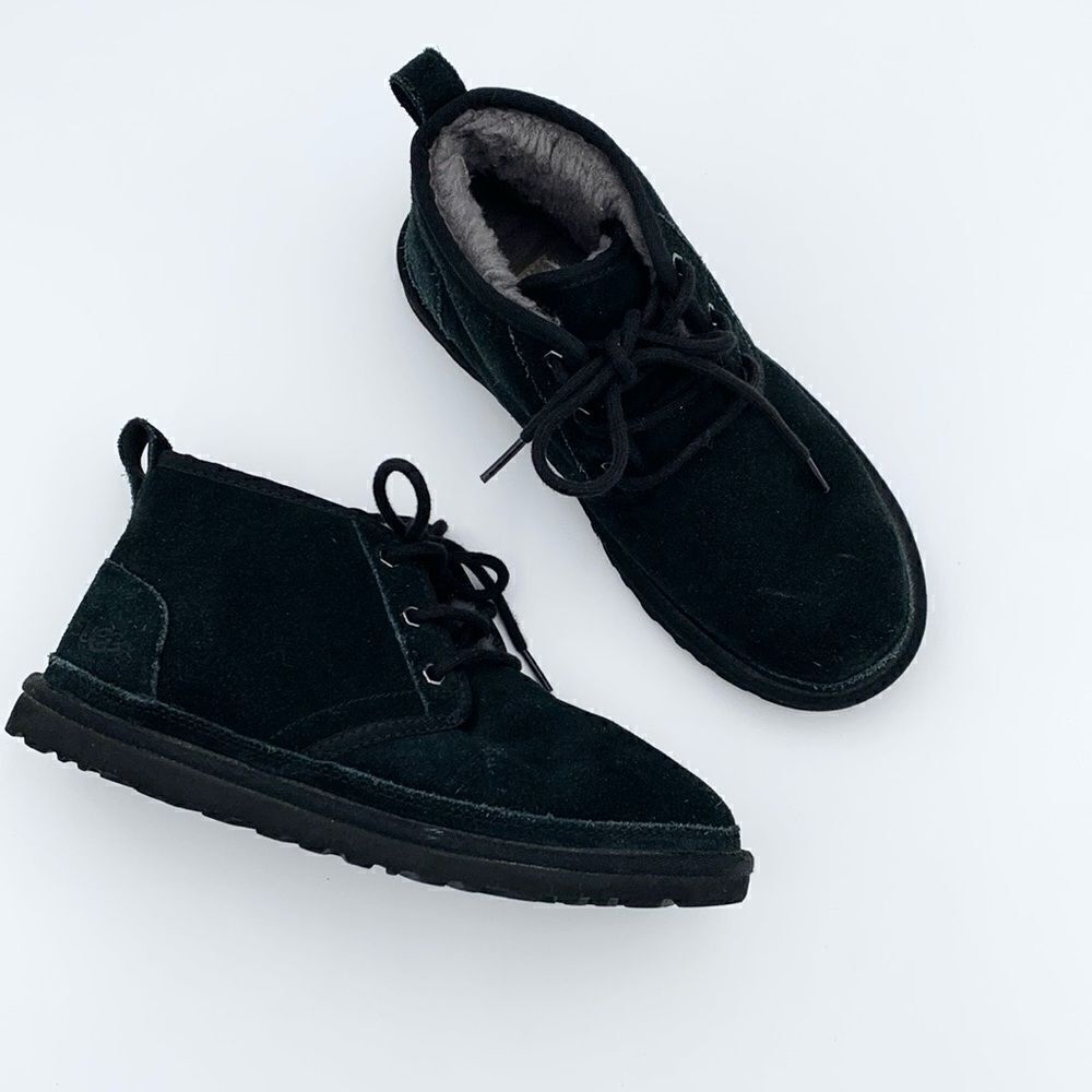 UGG Neumel black suede leather shearling wool lined ankle boots men’s size 7